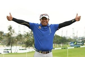 Prayad takes lead in first PGA Championship Prayad takes lead in first PGA Championship